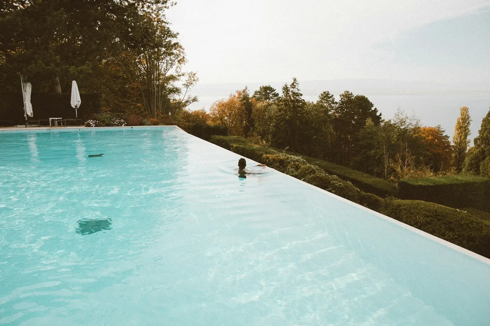 avec piscine | Lieux de Retraites